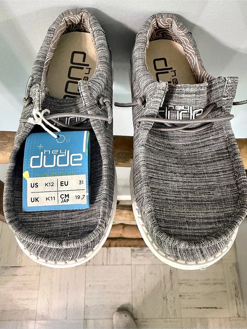 Hey Dude Wally Youth Stretch Sneakers Gray & White Boys US 12